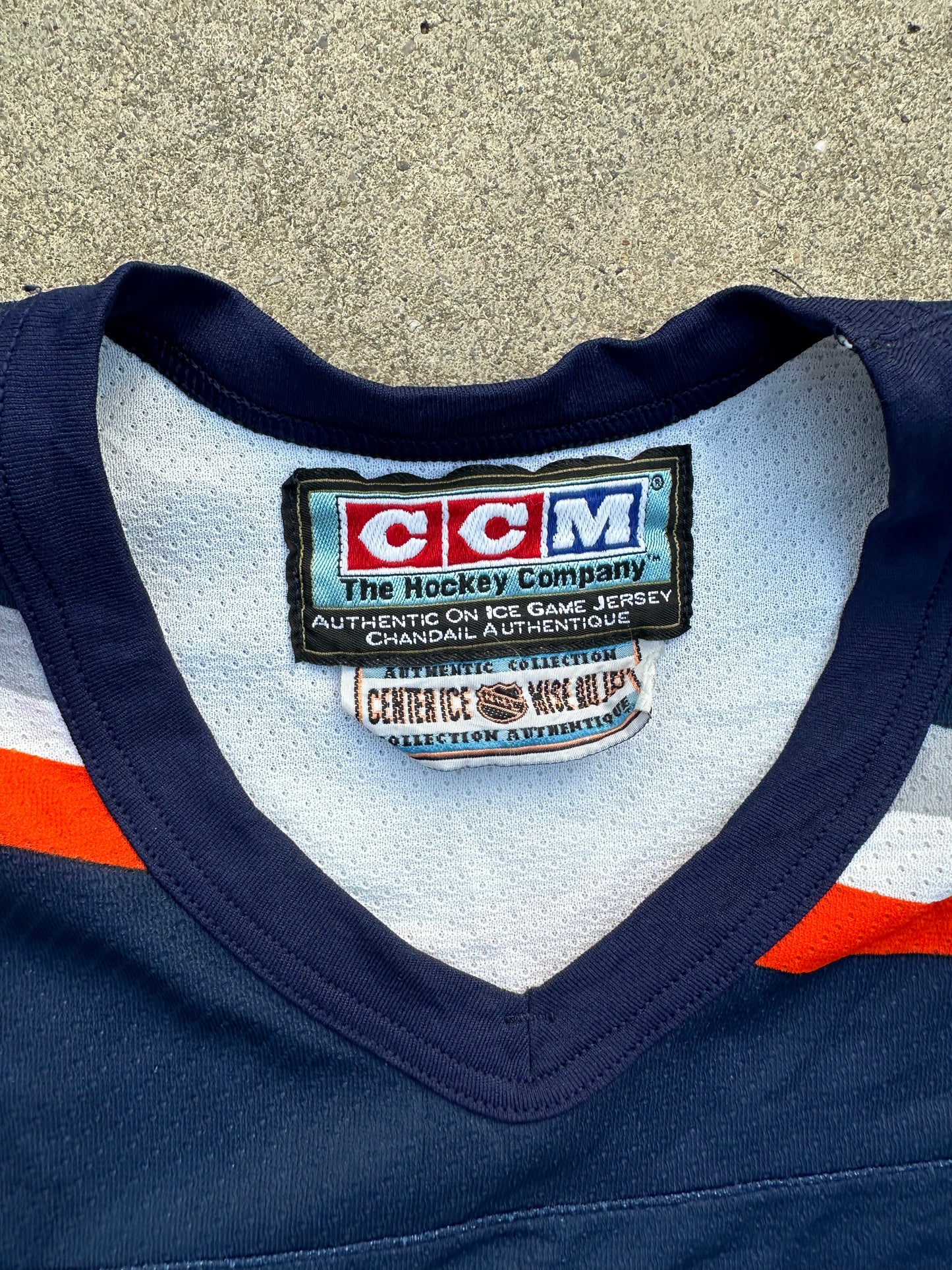 CCM New York Islanders Wave Fisherman NHL Hockey Jersey L 52 Blue