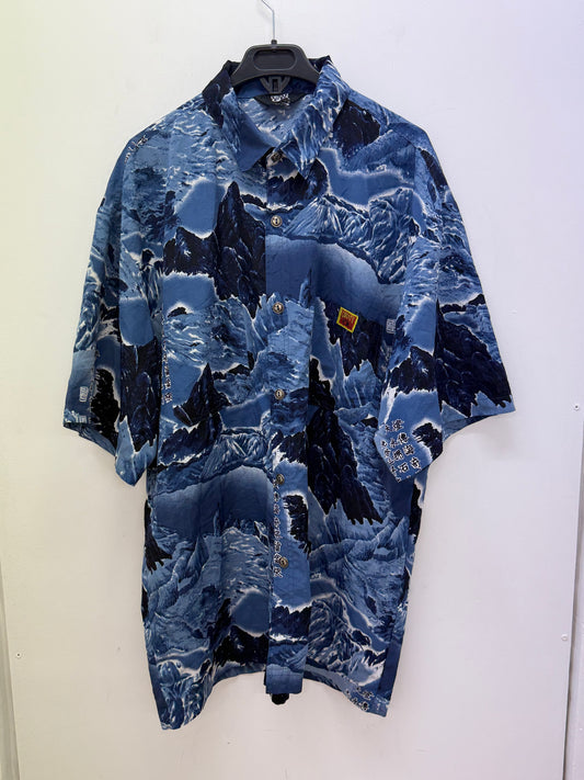 Camisa Vintage "COUNTY" Años 90 Estampado Montañas y Olas Azul - Talla XL