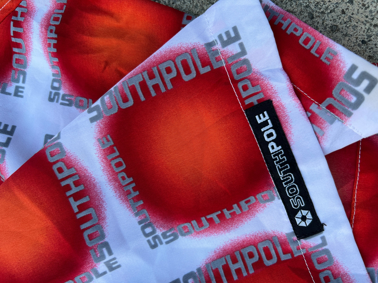 Camisa Vintage SOUTHPOLE Años 2000 Estampado Gráfico Naranja y Blanco - Talla XL